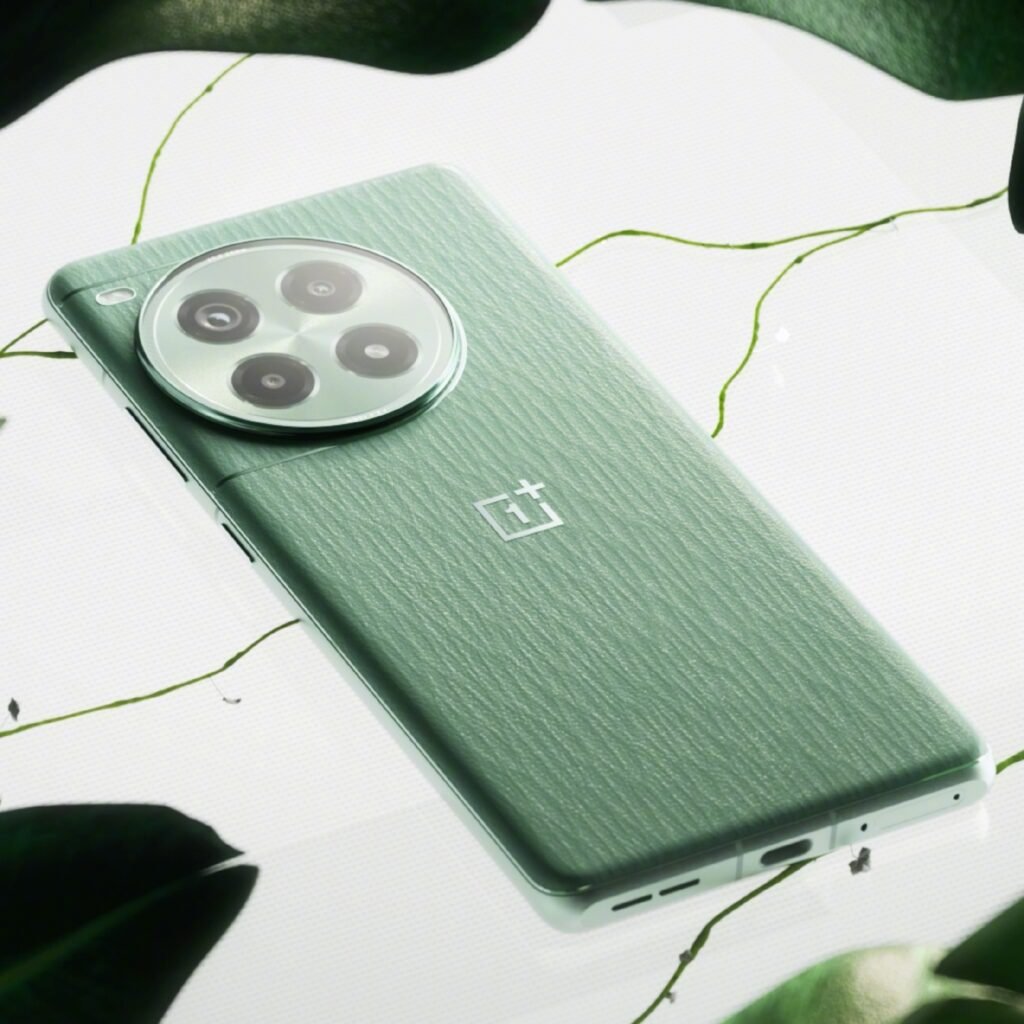 PICTORIAL: Upcoming OnePlus Ace 3 Pro Revealed in Three Stunning Colors upcoming OnePlus Ace 3 Pro Green color 3