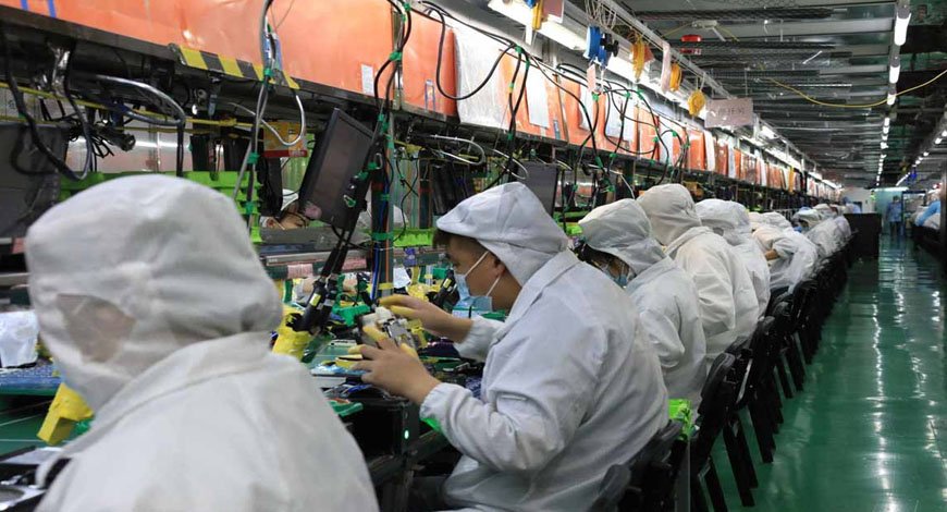 Foxconn Hires 50,000 New Workers to Ramp Up iPhone 16 Production in China Foxconn hires 50000 Chinese workers to boost production for iPhone 16