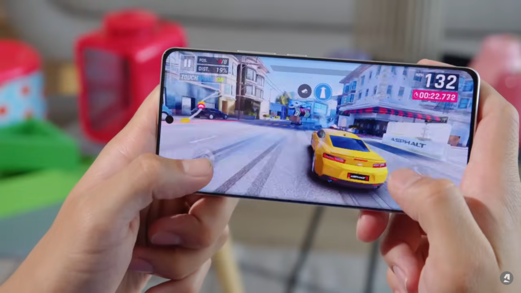 Realme GT 6T Review image 4