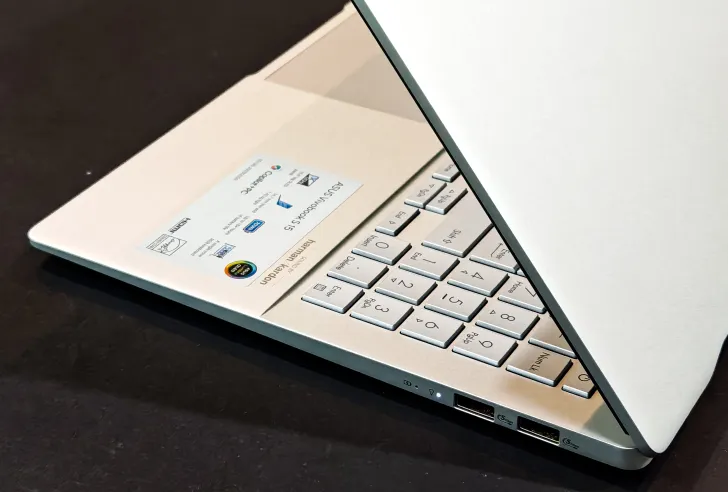 ASUS Vivobook S15 OLED S5507QAD Review image 209