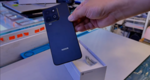 Honor 200 Smart