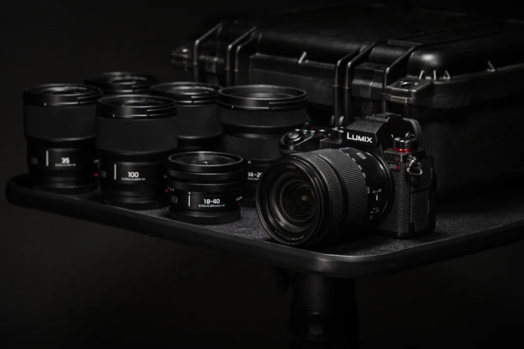 Panasonic releases the full-frame mirrorless camera LUMIX S5D and the LUMIX S 18-40mm F4.5-6.3 lens image 73