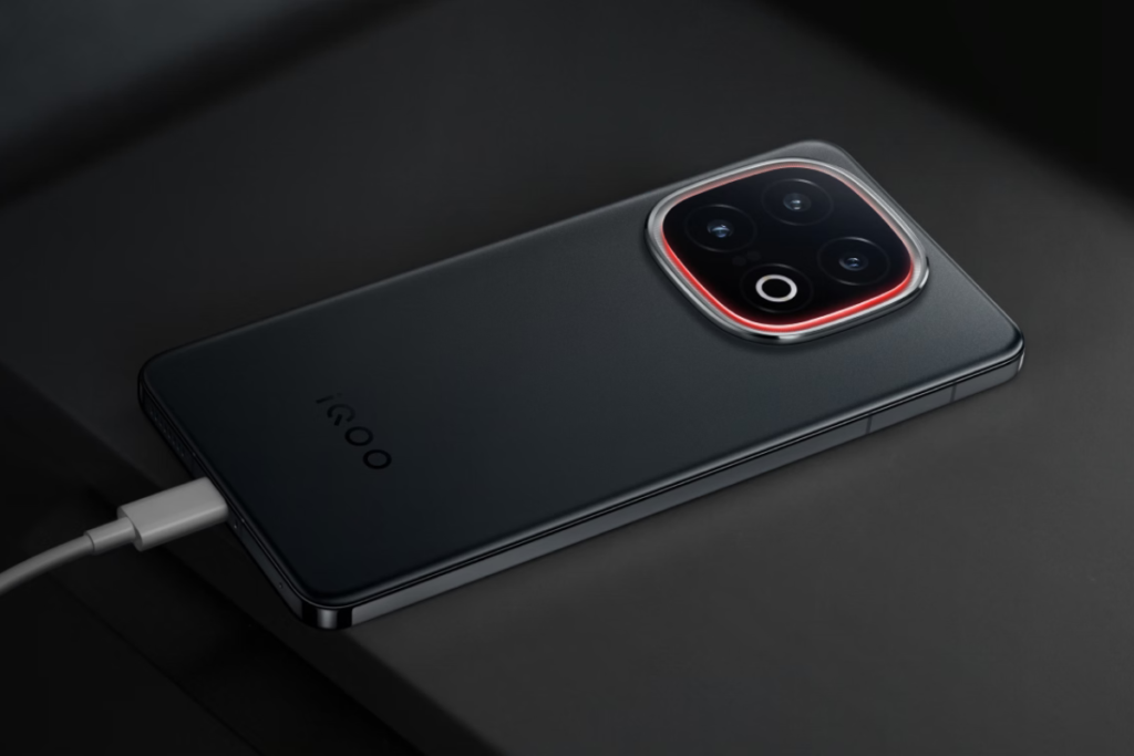 5 Reasons Why the iQOO 13 Outshines the Vivo X200 image 158