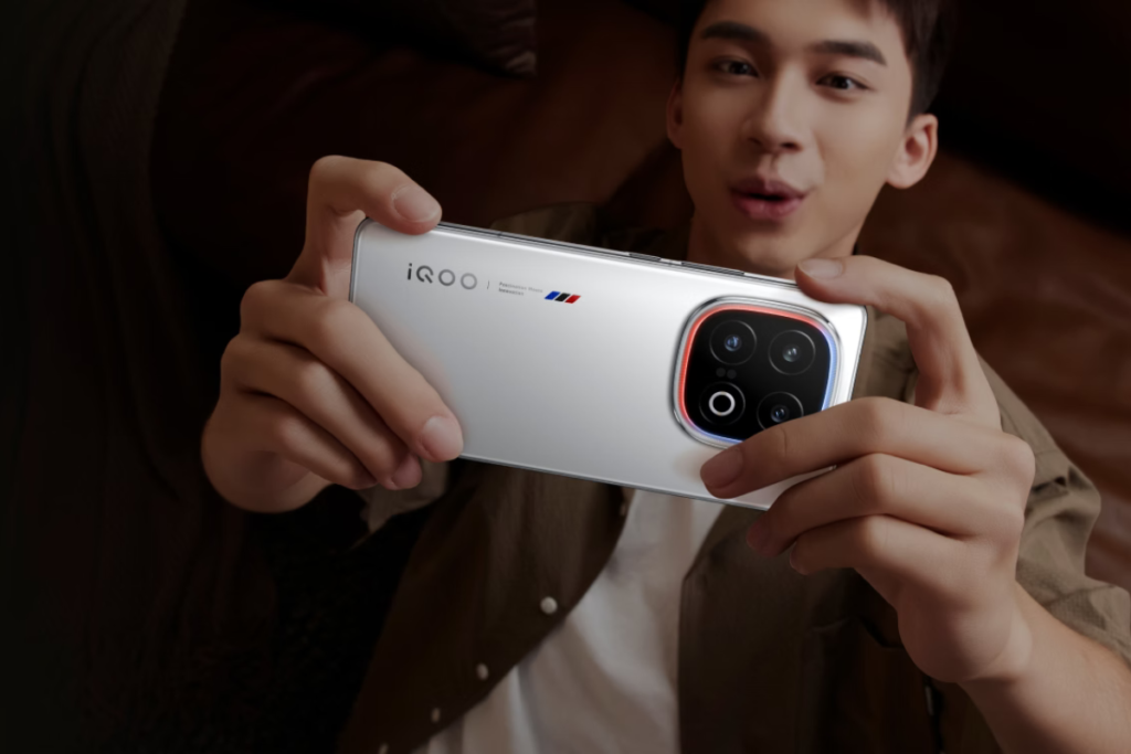 5 Reasons Why the iQOO 13 Outshines the Vivo X200 image 160