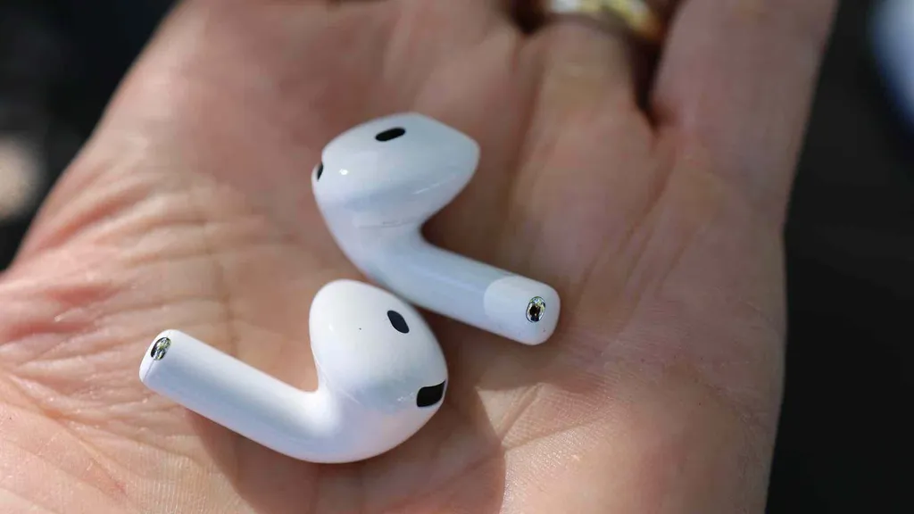 Apple AirPods 4 with Active Noise Cancellation Review image 133