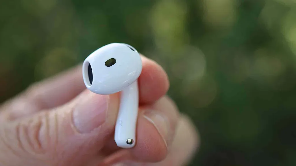 Apple AirPods 4 with Active Noise Cancellation Review image 137